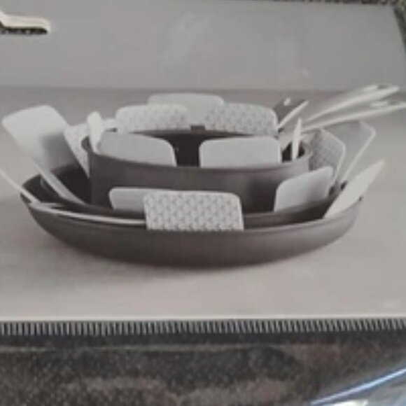 SIMPLY ESSENTIAL BY BED BATH & BEYOND POT PROTECTORS SET OF 3 Reusable Pot & Pan - Picture 3 of 6